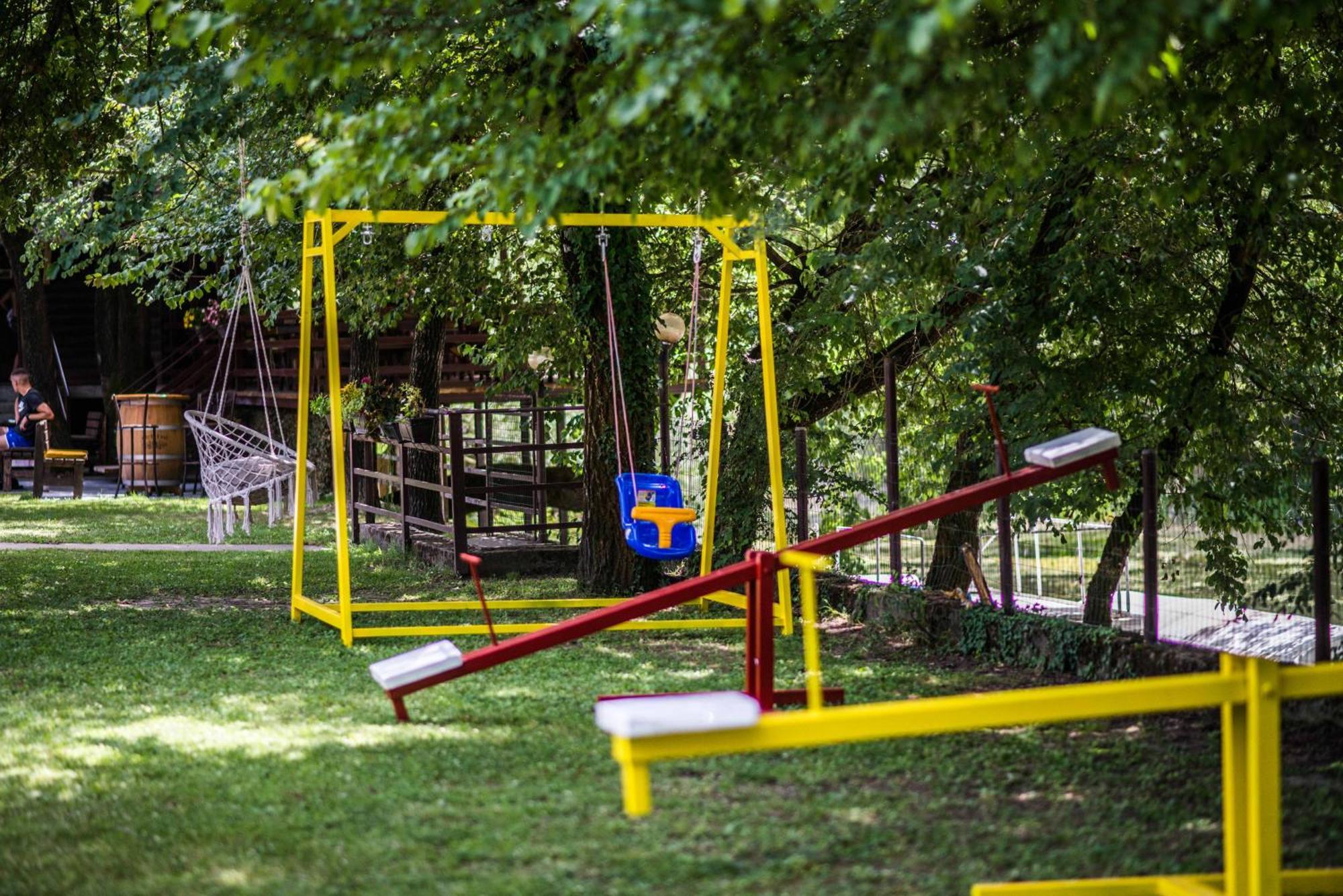 Wooden Village Resort Ponari 외부 사진