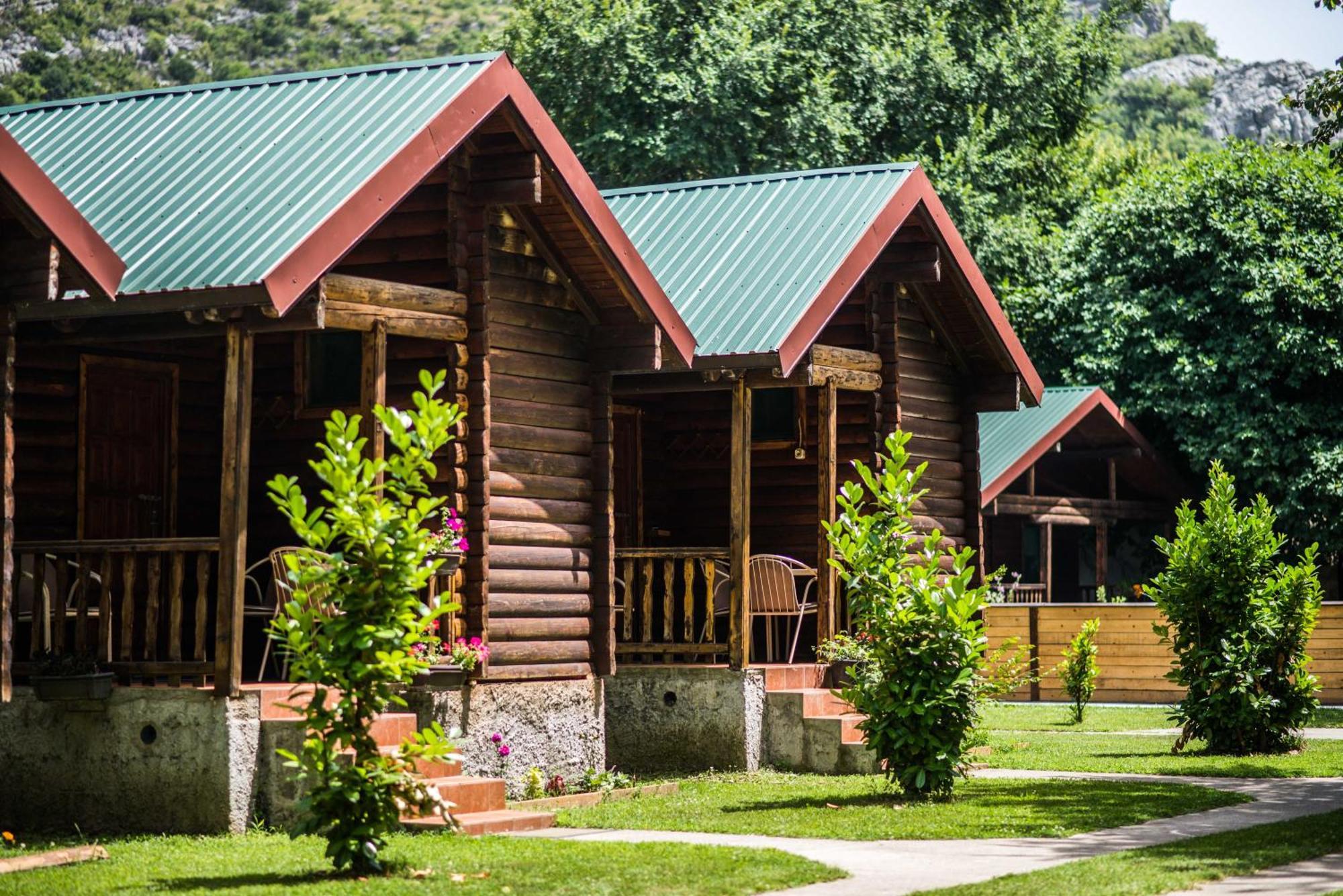 Wooden Village Resort Ponari 외부 사진