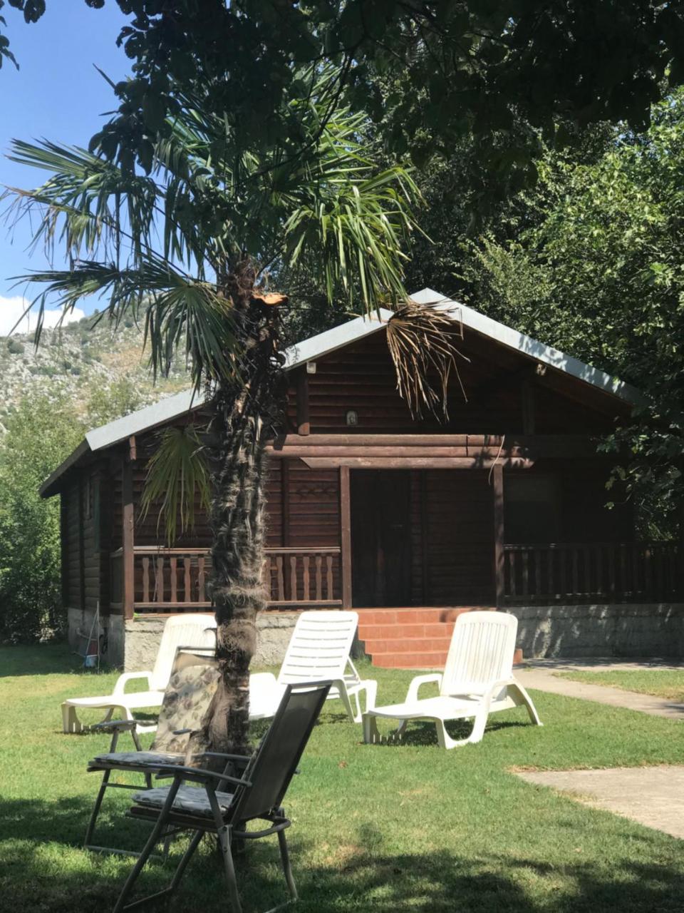 Wooden Village Resort Ponari 외부 사진