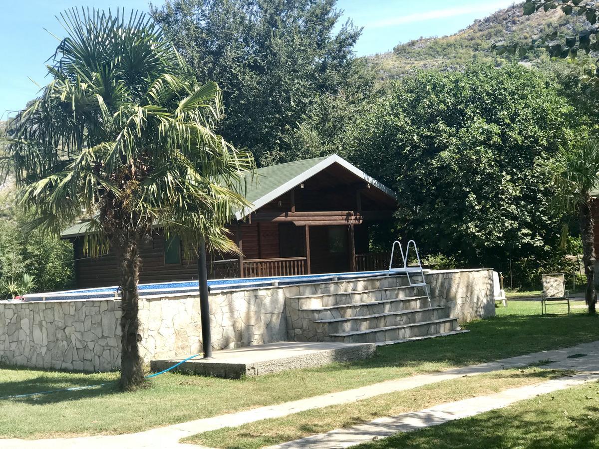 Wooden Village Resort Ponari 외부 사진